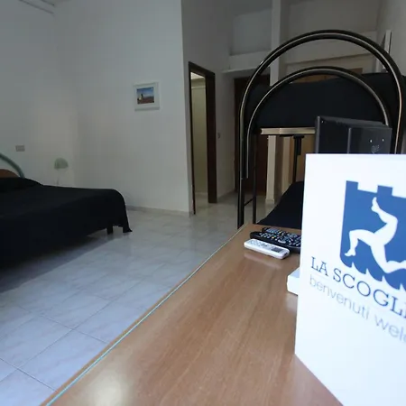 Hotel Ristorante La Scogliera - NUOVA GESTIONE-2